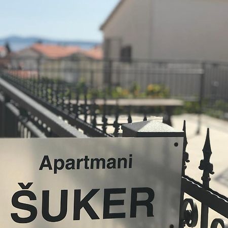 Apartments Suker โตรกีร์ ภายนอก รูปภาพ