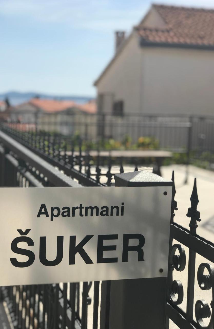 Apartments Suker โตรกีร์ ภายนอก รูปภาพ